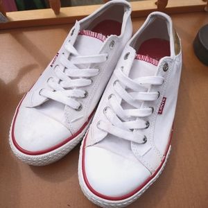 Super Cute Casual Levi Shoes.